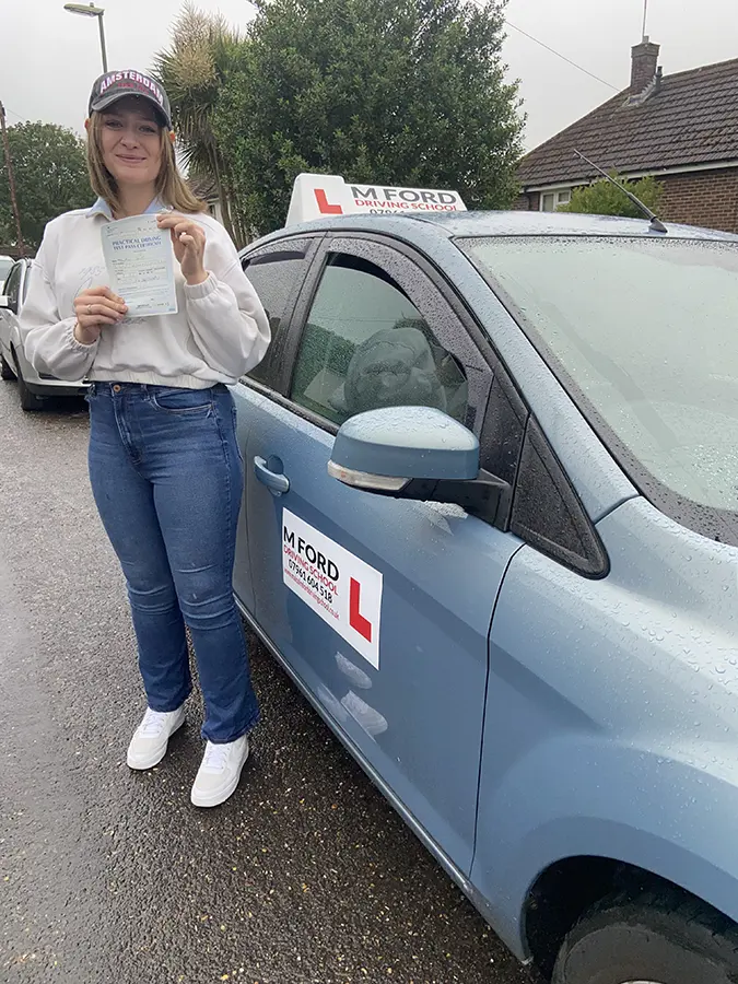 Abbie Brett passed with Malcolm Ford Driving School
